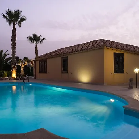 Amira Villa Custonaci