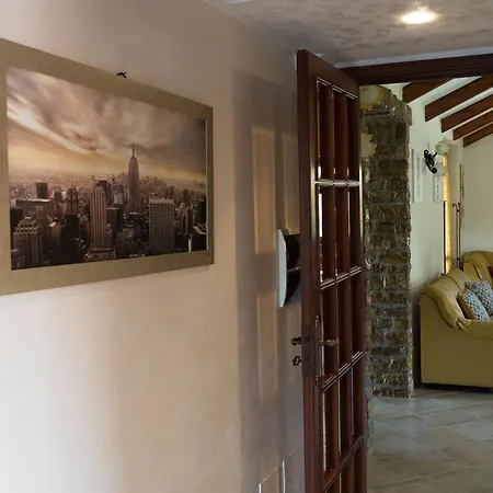 Amira Villa *